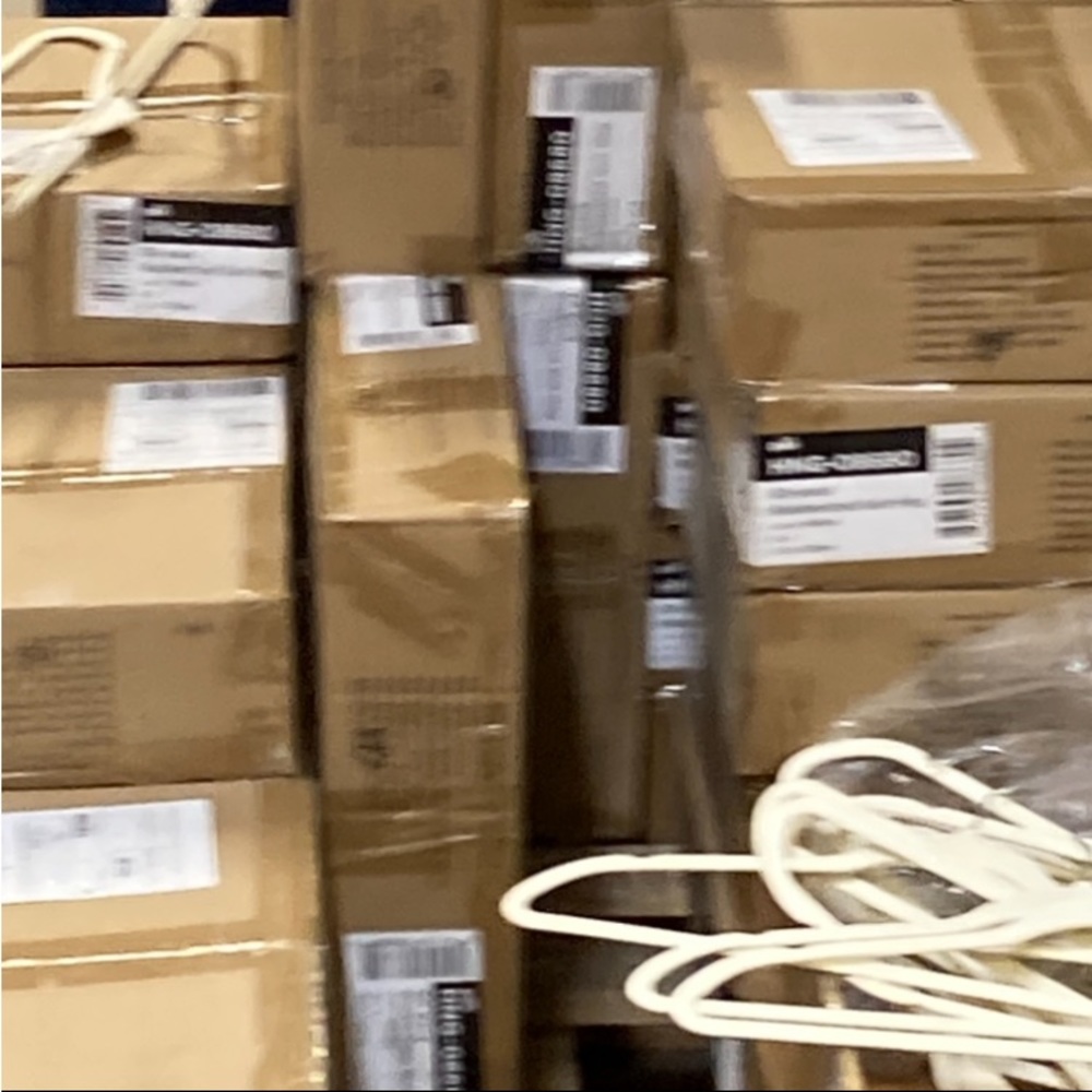 Pack of 30 Rubberized non slip Hangers New!
